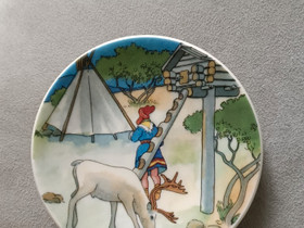Arabian poro ja lappalaismies taulu, Taulut, Sisustus ja huonekalut, Pori, Tori.fi Arabian poro ja lappalaismies taulu, Taulut, Sisustus ja huonekalut, Pori, Tori.fi