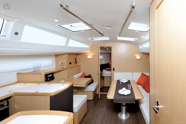 Bavaria Vision 42 6