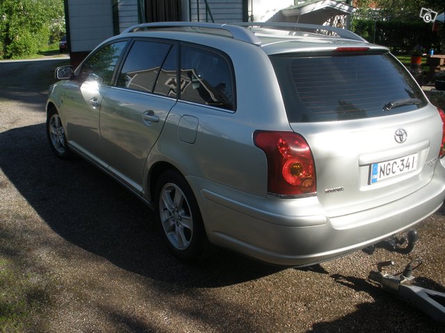 Toyota Avensis 7