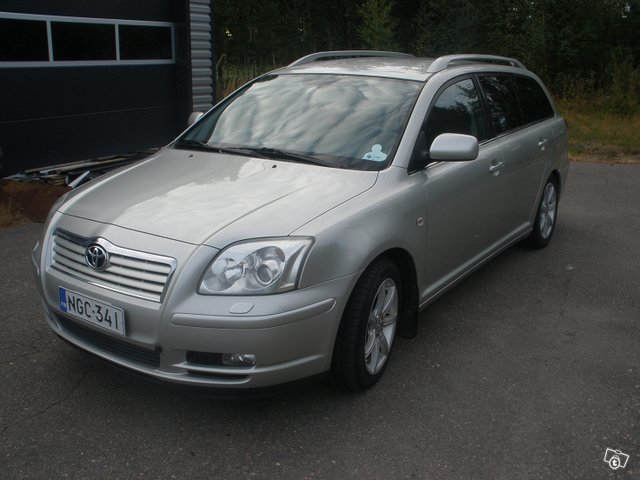 Toyota Avensis 10