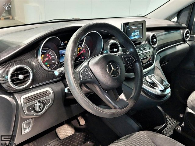 Mercedes-Benz V 7