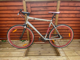 Trek 1st district - 58cm single speed, Muut pyörät, Polkupyörät ja pyöräily, Kerava, Tori.fi Trek 1st district - 58cm single speed, Muut pyörät, Polkupyörät ja pyöräily, Kerava, Tori.fi