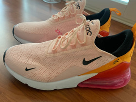 Nike Airmax 270 lenkkarit, Juoksu ja lenkkeily, Urheilu ja ulkoilu, Kotka, Tori.fi Nike Airmax 270 lenkkarit, Juoksu ja lenkkeily, Urheilu ja ulkoilu, Kotka, Tori.fi