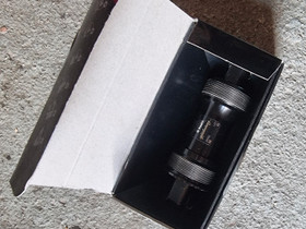Campagnolo ITA keskiö 111, Kilpapyörät, Polkupyörät ja pyöräily, Imatra, Tori.fi Campagnolo ITA keskiö 111, Kilpapyörät, Polkupyörät ja pyöräily, Imatra, Tori.fi