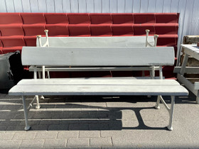 Puutarhapenkit, Pihakalusteet ja grillit, Piha ja puutarha, Pori, Tori.fi Puutarhapenkit, Pihakalusteet ja grillit, Piha ja puutarha, Pori, Tori.fi