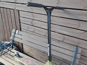 Custom scoot, Rullaluistelu ja skeittaus, Urheilu ja ulkoilu, Pori, Tori.fi Custom scoot, Rullaluistelu ja skeittaus, Urheilu ja ulkoilu, Pori, Tori.fi