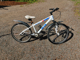 Bits B-24 polkupyörä 24", Lasten pyörät, Polkupyörät ja pyöräily, Hattula, Tori.fi Bits B-24 polkupyörä 24", Lasten pyörät, Polkupyörät ja pyöräily, Hattula, Tori.fi