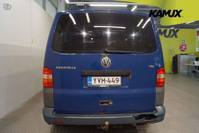 Volkswagen Caravelle 5
