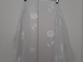 Valkoiset valoverhot ruusukuvioin n. 140×220 cm, Matot ja tekstiilit, Sisustus ja huonekalut, Kangasala, Tori.fi Valkoiset valoverhot ruusukuvioin n. 140×220 cm, Matot ja tekstiilit, Sisustus ja huonekalut, Kangasala, Tori.fi