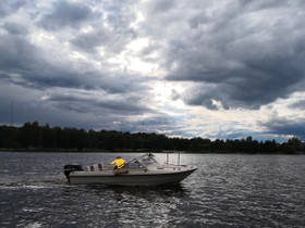 Hirvas 440T, Evinrude Tracker 40 ja traileri, Moottoriveneet, Veneet, Hämeenlinna, Tori.fi Hirvas 440T, Evinrude Tracker 40 ja traileri, Moottoriveneet, Veneet, Hämeenlinna, Tori.fi