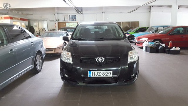 Toyota Auris, kuva 1