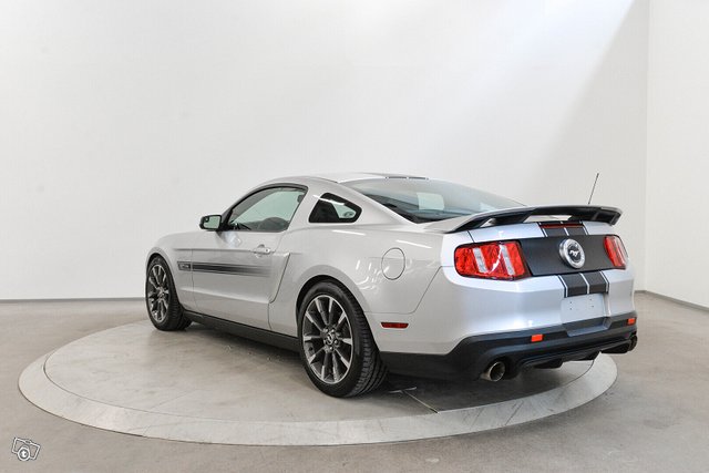 FORD MUSTANG 7
