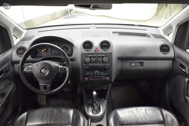 Volkswagen Caddy Maxi 9