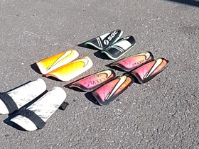 Säärisuojia, Jalkapallo, Urheilu ja ulkoilu, Pori, Tori.fi Säärisuojia, Jalkapallo, Urheilu ja ulkoilu, Pori, Tori.fi