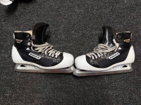 Bauer Supreme 1000 mv-luistinet 45,5 koko, Jääkiekko ja luistelu, Urheilu ja ulkoilu, Siilinjärvi, Tori.fi Bauer Supreme 1000 mv-luistinet 45,5 koko, Jääkiekko ja luistelu, Urheilu ja ulkoilu, Siilinjärvi, Tori.fi