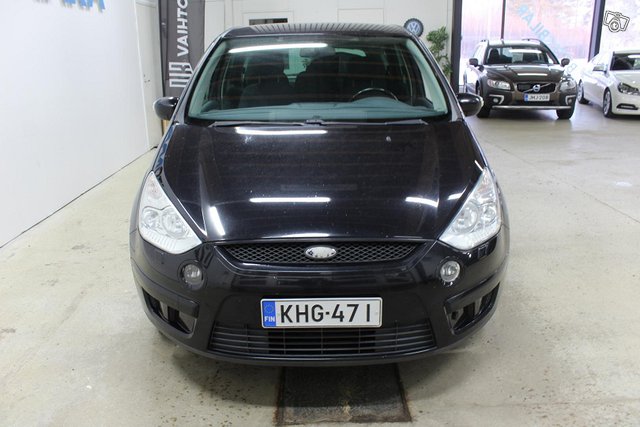 Ford S-MAX 8