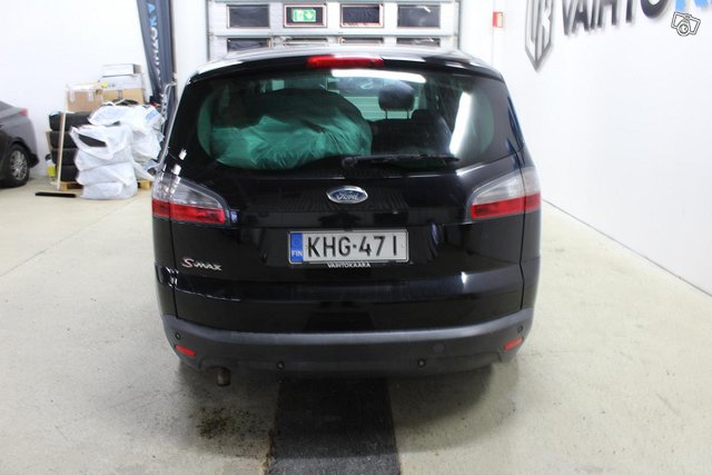 Ford S-MAX 14