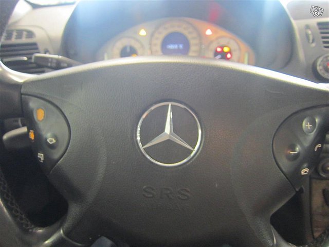 Mercedes-Benz E 13