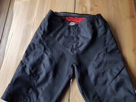 Troy Lee designs shortsit, Pyörätarvikkeet ja kypärät, Polkupyörät ja pyöräily, Kontiolahti, Tori.fi Troy Lee designs shortsit, Pyörätarvikkeet ja kypärät, Polkupyörät ja pyöräily, Kontiolahti, Tori.fi