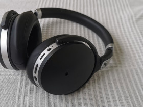 Sennheiser HD 4.50BTNC vastamelukuulokkeet, Audio ja musiikkilaitteet, Viihde-elektroniikka, Tampere, Tori.fi Sennheiser HD 4.50BTNC vastamelukuulokkeet, Audio ja musiikkilaitteet, Viihde-elektroniikka, Tampere, Tori.fi