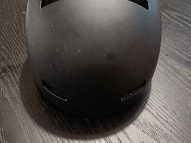 Bell Local kypärä, Pyörätarvikkeet ja kypärät, Polkupyörät ja pyöräily, Joensuu, Tori.fi Bell Local kypärä, Pyörätarvikkeet ja kypärät, Polkupyörät ja pyöräily, Joensuu, Tori.fi