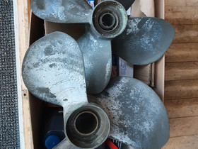 Volvo Penta D4/D6 DPH potkuri pari G7, Veneen varusteet ja varaosat, Venetarvikkeet ja veneily, Turku, Tori.fi Volvo Penta D4/D6 DPH potkuri pari G7, Veneen varusteet ja varaosat, Venetarvikkeet ja veneily, Turku, Tori.fi