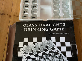 Shakki drinkkilaseilla, Pelit ja muut harrastukset, Kuopio, Tori.fi Shakki drinkkilaseilla, Pelit ja muut harrastukset, Kuopio, Tori.fi