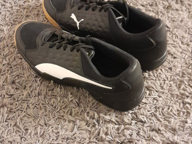 Puma sisäpelikengät koko 45, Pallopelit, Urheilu ja ulkoilu, Turku, Tori.fi Puma sisäpelikengät koko 45, Pallopelit, Urheilu ja ulkoilu, Turku, Tori.fi