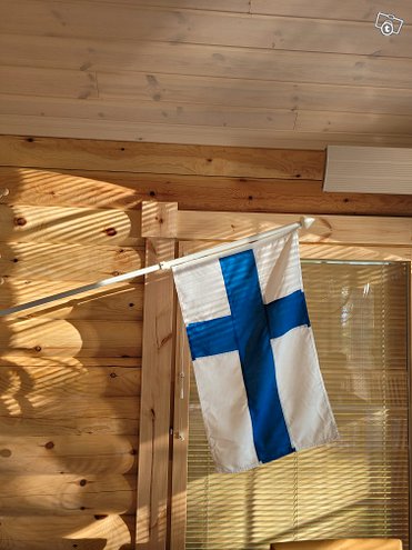 Suomenlippu talon seinään, mökille tai parvekke...