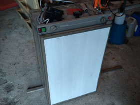 Jääkaappi kaasu/12v/230v, Matkailuautojen tarvikkeet, Matkailuautojen tarvikkeet, Jämsä, Tori.fi Jääkaappi kaasu/12v/230v, Matkailuautojen tarvikkeet, Matkailuautojen tarvikkeet, Jämsä, Tori.fi