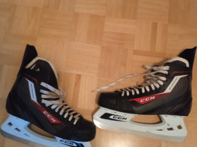Ccm jetspeed 250 luistimet 46, Jääkiekko ja luistelu, Urheilu ja ulkoilu, Jyväskylä, Tori.fi Ccm jetspeed 250 luistimet 46, Jääkiekko ja luistelu, Urheilu ja ulkoilu, Jyväskylä, Tori.fi