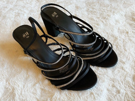 H&M mustat korkokengät, 40, Vaatteet ja kengät, Akaa, Tori.fi H&M mustat korkokengät, 40, Vaatteet ja kengät, Akaa, Tori.fi