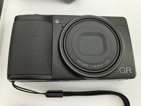 Ricoh GR III ja lisävarusteet, Kamerat, Kamerat ja valokuvaus, Lappeenranta, Tori.fi Ricoh GR III ja lisävarusteet, Kamerat, Kamerat ja valokuvaus, Lappeenranta, Tori.fi