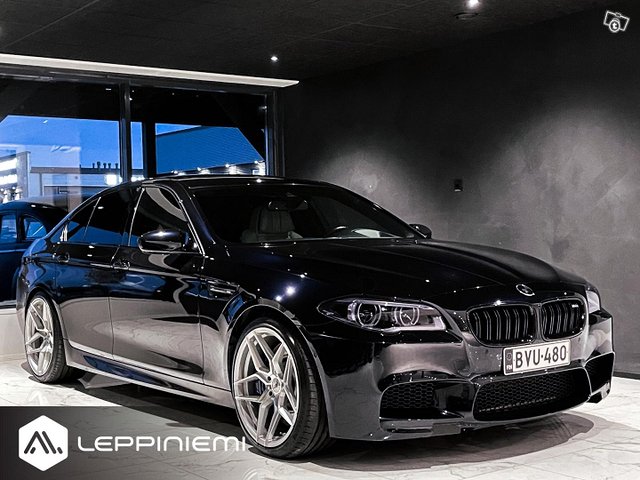 BMW M5, kuva 1
