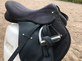 Merkitön yleis satula, Satulat ja varusteet, Hevoset ja hevosurheilu, Kurikka, Tori.fi Merkitön yleis satula, Satulat ja varusteet, Hevoset ja hevosurheilu, Kurikka, Tori.fi