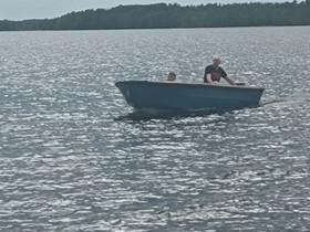 Alumiinivene+4hp 2-T Yamaha, Moottoriveneet, Veneet, Mikkeli, Tori.fi Alumiinivene+4hp 2-T Yamaha, Moottoriveneet, Veneet, Mikkeli, Tori.fi