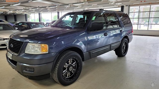 Ford Expedition 5