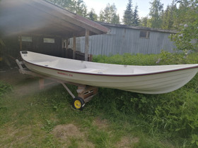 Uusi soutuvene vielä juhannukseksi kulj järj, Soutuveneet ja jollat, Veneet, Riihimäki, Tori.fi Uusi soutuvene vielä juhannukseksi kulj järj, Soutuveneet ja jollat, Veneet, Riihimäki, Tori.fi