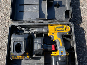 DeWalt akkuporakone, Työkalut, tikkaat ja laitteet, Rakennustarvikkeet ja työkalut, Lahti, Tori.fi DeWalt akkuporakone, Työkalut, tikkaat ja laitteet, Rakennustarvikkeet ja työkalut, Lahti, Tori.fi