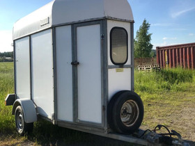 Hevos- / ponitraileri PA-LI, Trailerit ja kuljetus, Hevoset ja hevosurheilu, Järvenpää, Tori.fi Hevos- / ponitraileri PA-LI, Trailerit ja kuljetus, Hevoset ja hevosurheilu, Järvenpää, Tori.fi
