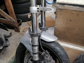 Triumph 955i keula, Moottoripyörän varaosat ja tarvikkeet, Mototarvikkeet ja varaosat, Salo, Tori.fi Triumph 955i keula, Moottoripyörän varaosat ja tarvikkeet, Mototarvikkeet ja varaosat, Salo, Tori.fi