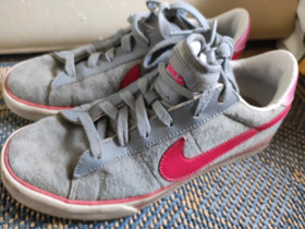 Nike tennarit 38.5, Vaatteet ja kengät, Lappeenranta, Tori.fi Nike tennarit 38.5, Vaatteet ja kengät, Lappeenranta, Tori.fi