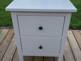 Ikea Hemnes yöpöytä lipasto, Hyllyt ja säilytys, Sisustus ja huonekalut, Lappeenranta, Tori.fi Ikea Hemnes yöpöytä lipasto, Hyllyt ja säilytys, Sisustus ja huonekalut, Lappeenranta, Tori.fi