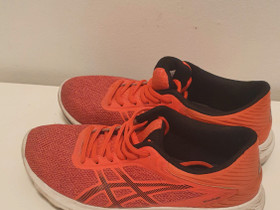 Asics Nitrofuze lenkkarit, Juoksu ja lenkkeily, Urheilu ja ulkoilu, Jyväskylä, Tori.fi Asics Nitrofuze lenkkarit, Juoksu ja lenkkeily, Urheilu ja ulkoilu, Jyväskylä, Tori.fi