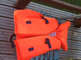 Pelastusliivi 15- 20 kg, Veneen varusteet ja varaosat, Venetarvikkeet ja veneily, Kemi, Tori.fi Pelastusliivi 15- 20 kg, Veneen varusteet ja varaosat, Venetarvikkeet ja veneily, Kemi, Tori.fi