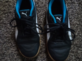 Puma- sisäpelikengät, koko 36, Lastenvaatteet ja kengät, Iisalmi, Tori.fi Puma- sisäpelikengät, koko 36, Lastenvaatteet ja kengät, Iisalmi, Tori.fi
