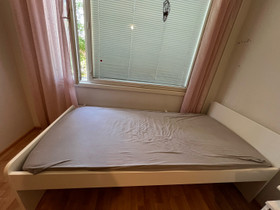 Sänky ja patja, Sängyt ja makuuhuone, Sisustus ja huonekalut, Kokkola, Tori.fi Sänky ja patja, Sängyt ja makuuhuone, Sisustus ja huonekalut, Kokkola, Tori.fi