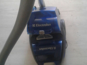 Electrolux pölynimuri 2 säiliöllä, Pölynimurit ja siivousvälineet, Kodinkoneet, Hattula, Tori.fi Electrolux pölynimuri 2 säiliöllä, Pölynimurit ja siivousvälineet, Kodinkoneet, Hattula, Tori.fi