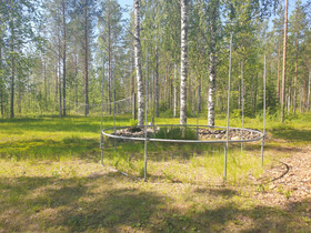 Trampoliini, halk. 420 cm, Pelit ja muut harrastukset, Joensuu, Tori.fi Trampoliini, halk. 420 cm, Pelit ja muut harrastukset, Joensuu, Tori.fi