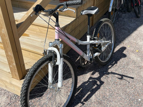 Tytön pyörä mydäks, Lasten pyörät, Polkupyörät ja pyöräily, Espoo, Tori.fi Tytön pyörä mydäks, Lasten pyörät, Polkupyörät ja pyöräily, Espoo, Tori.fi